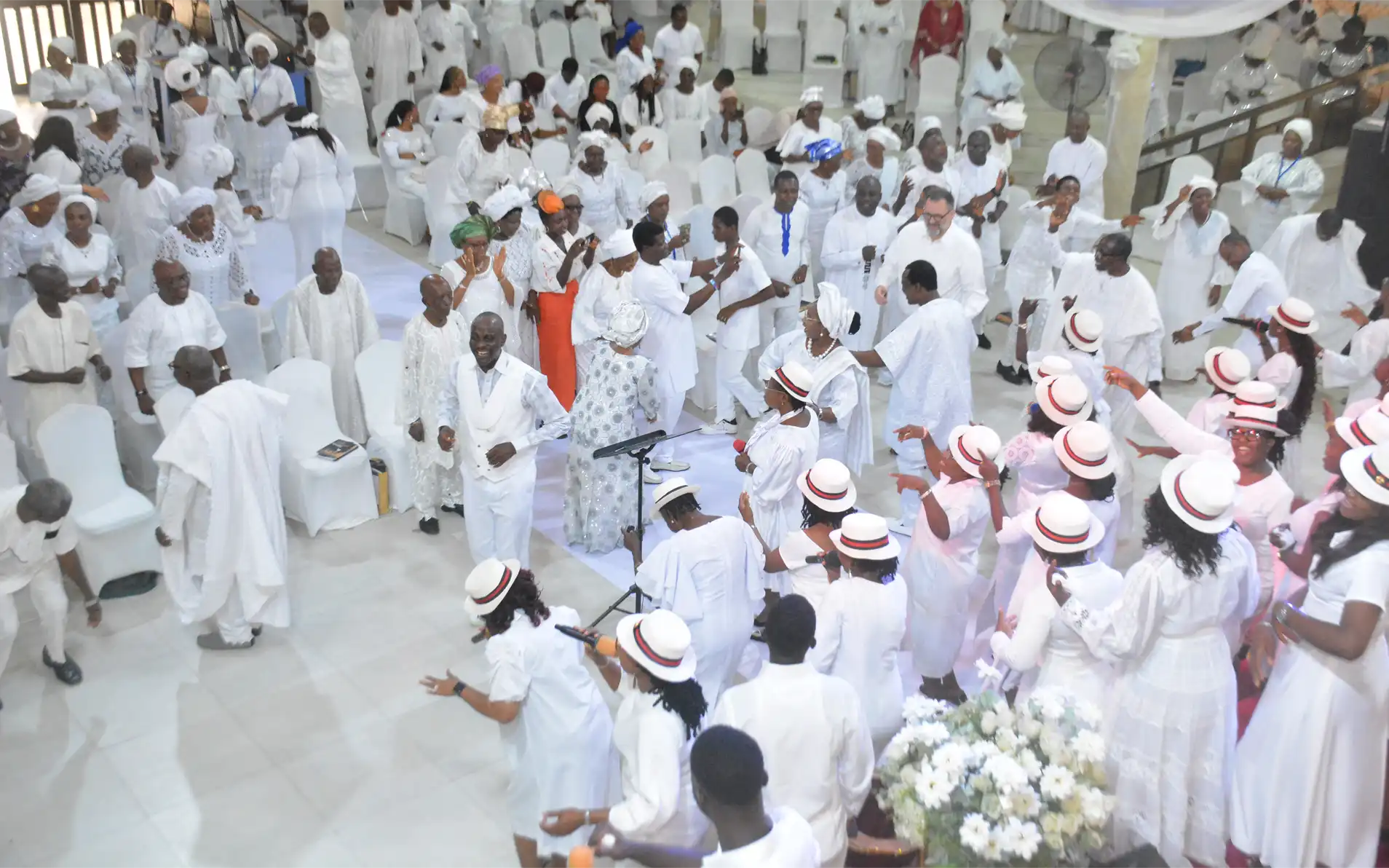 White Sunday Service